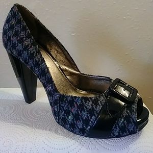 Gianni Bini Black and Grey Chunky Heel